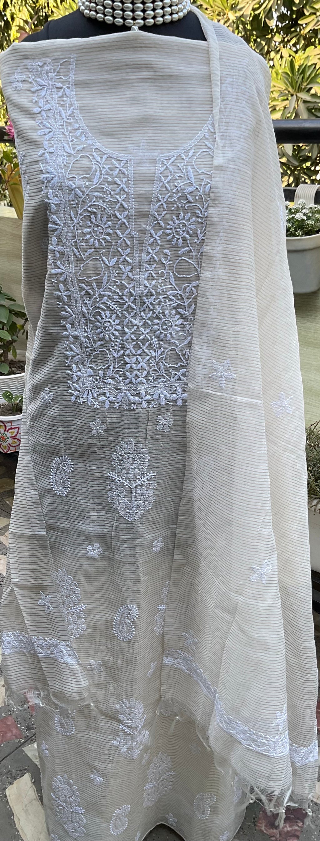 Maheshwari unstitched suit set with Chikankari