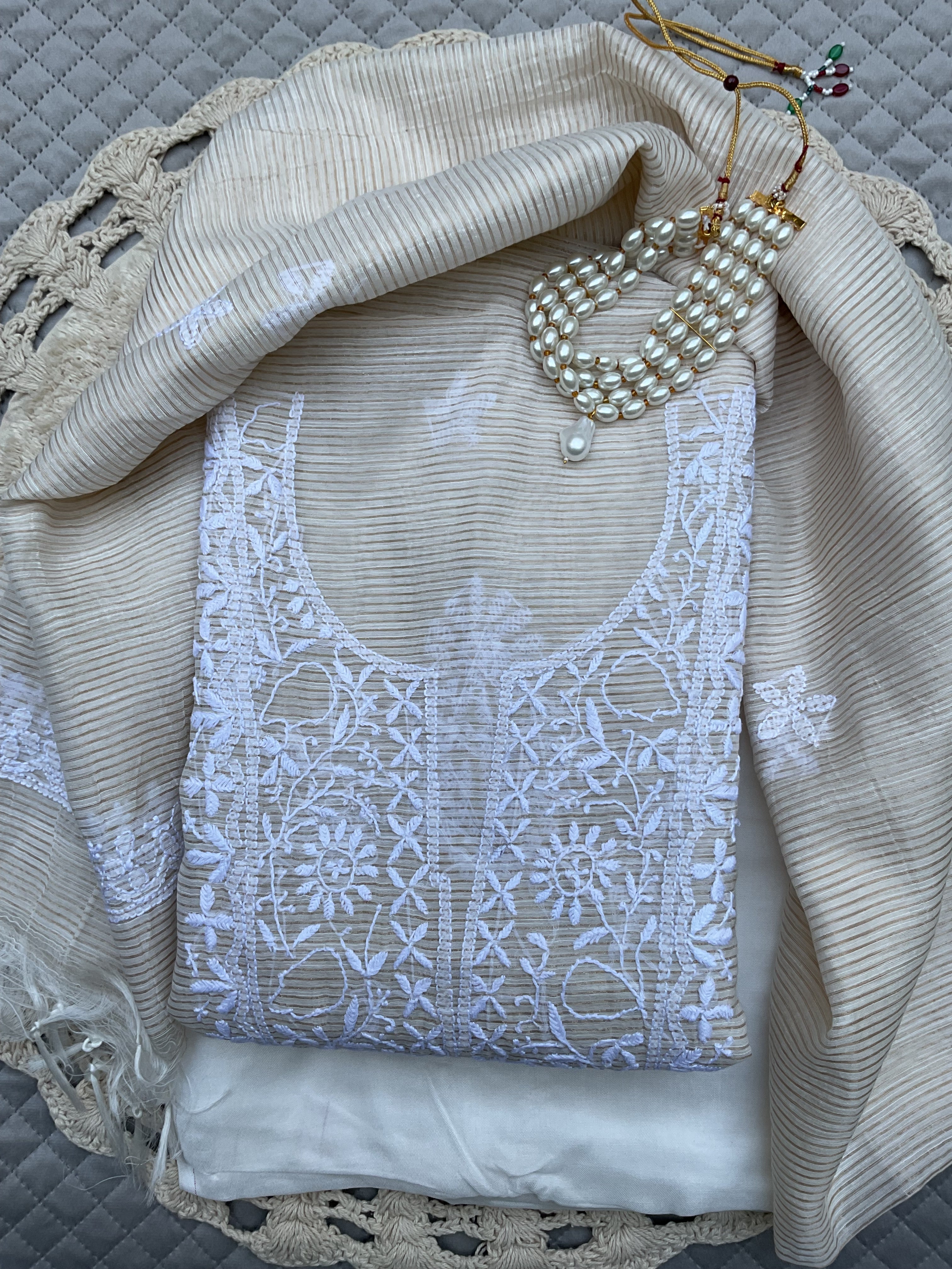 Maheshwari unstitched suit set with Chikankari