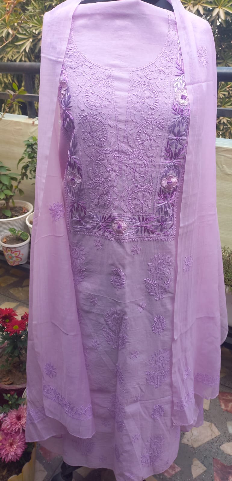 Mul Chanderi unstitched suit set with Parsi Gara and Chikankari